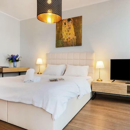 ורוצלב Aparthotel Tower מראה חיצוני תמונה